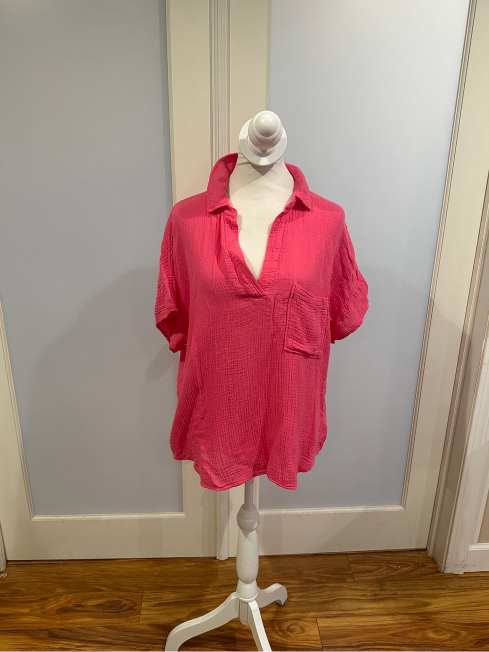 cloth & stone Relaxed Gauze V-Neck Tunic - Hot Pink